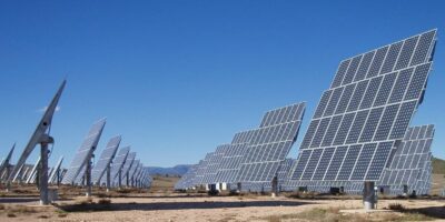 Grid-connected photovoltaic installation