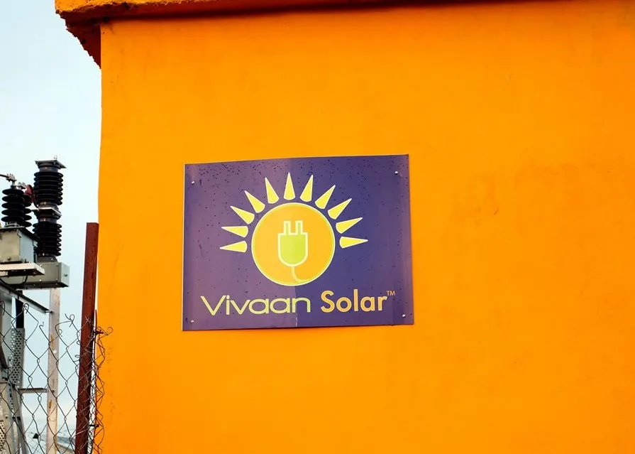 Solar farm with rows of photovoltaic modules